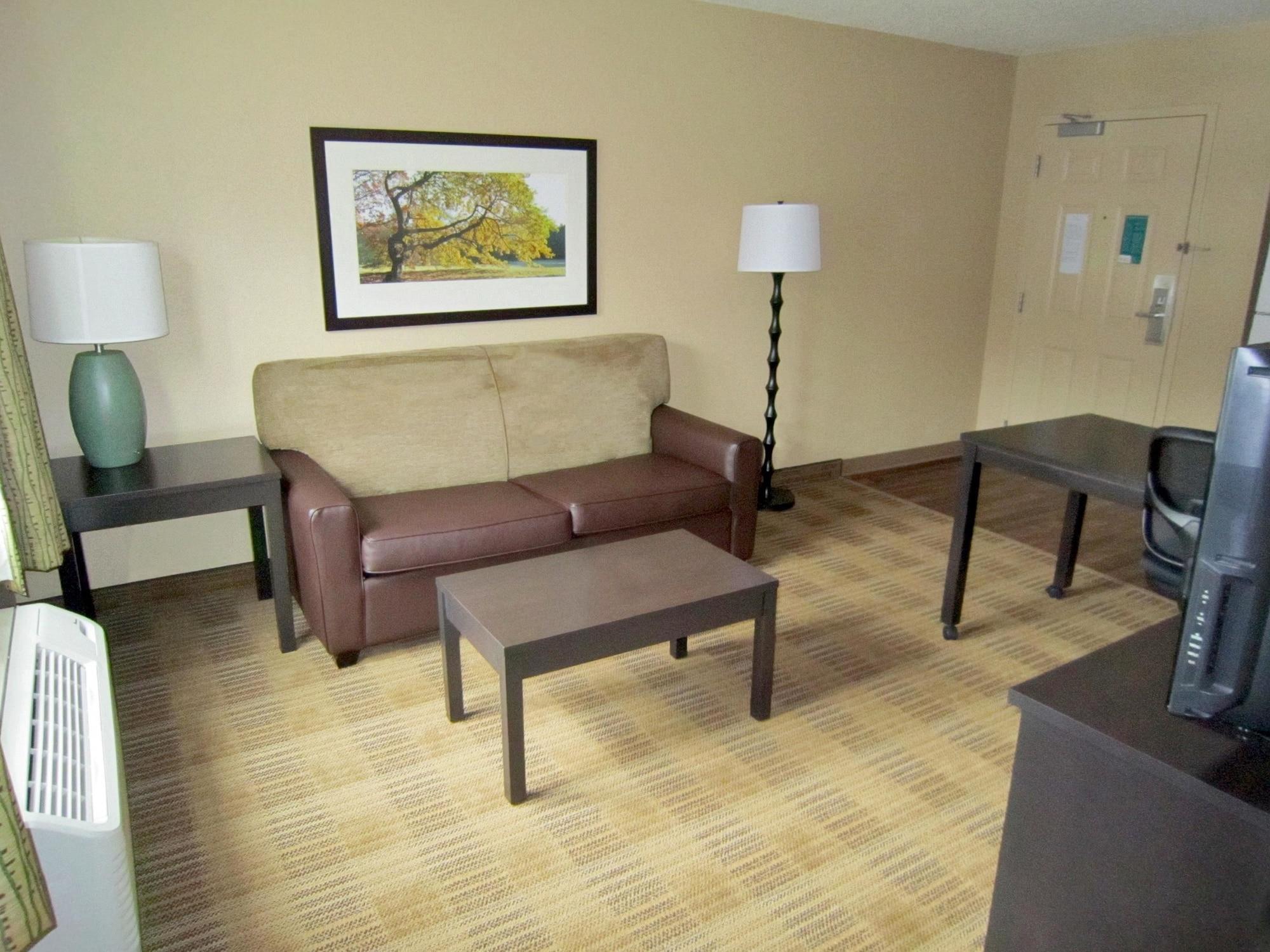 Extended America - Detroit - Novi - Orchard Hill Place Northville