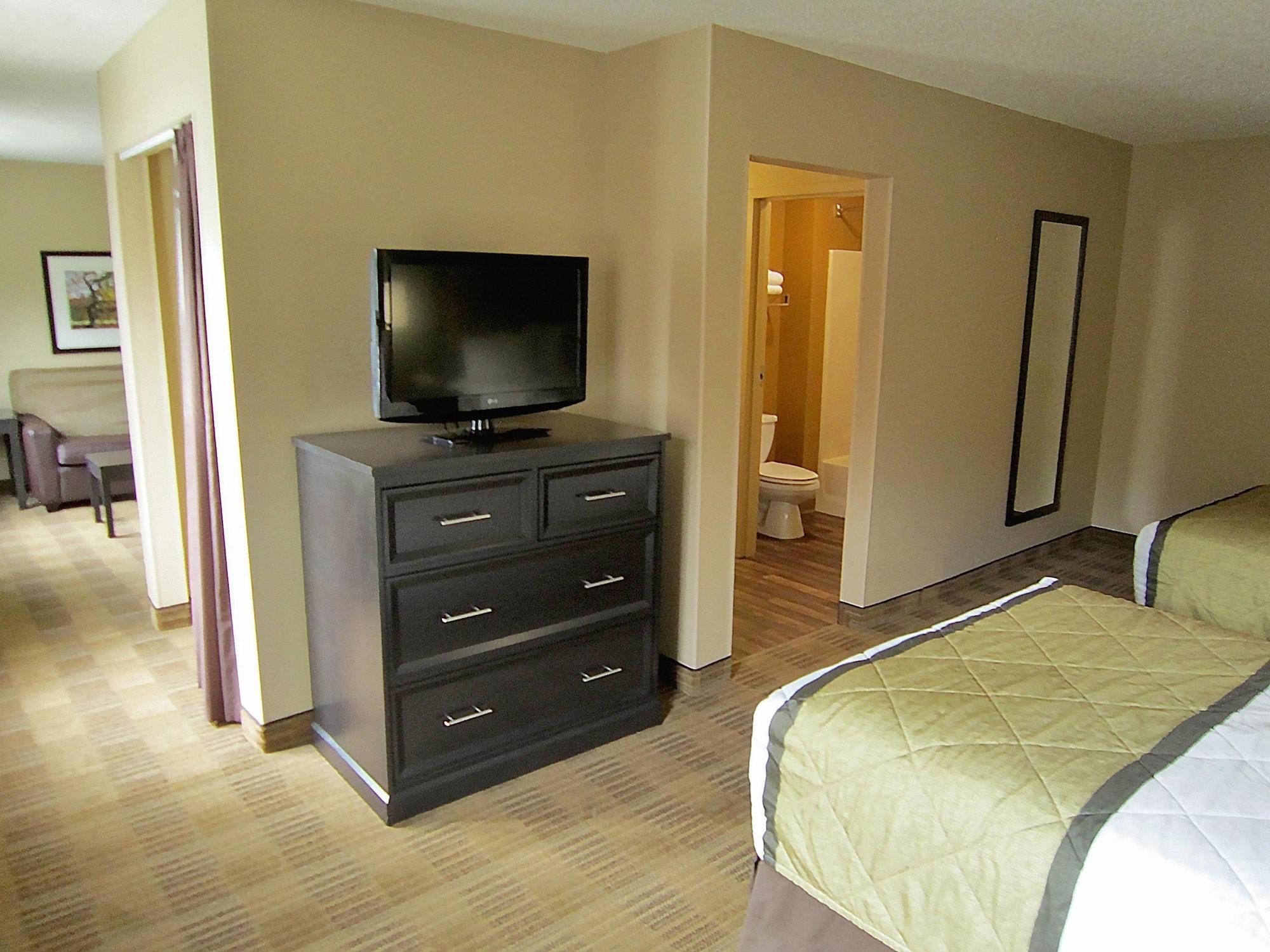 Extended America - Detroit - Novi - Orchard Hill Place Northville