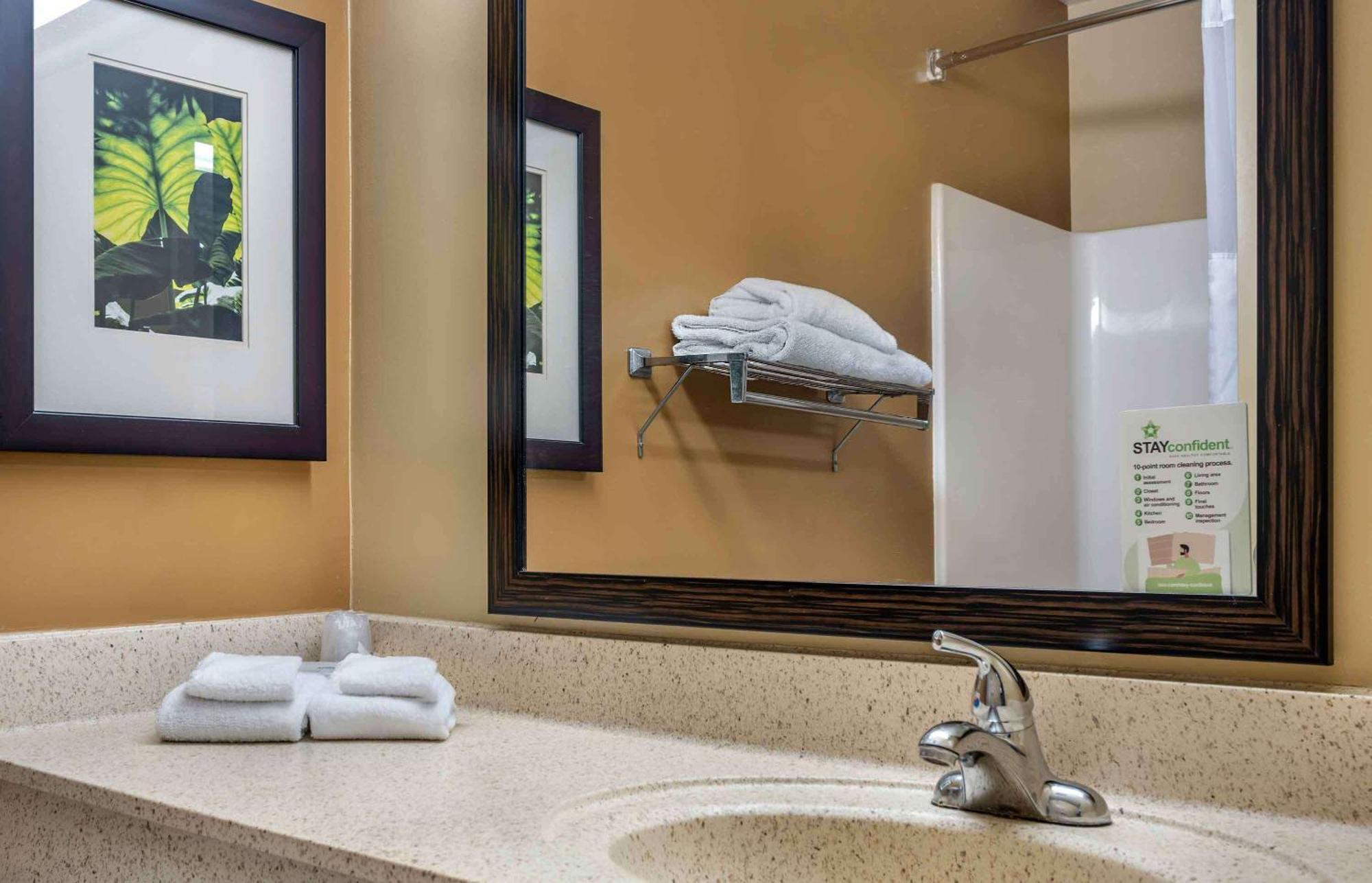 Extended America - Detroit - Novi - Orchard Hill Place 2*