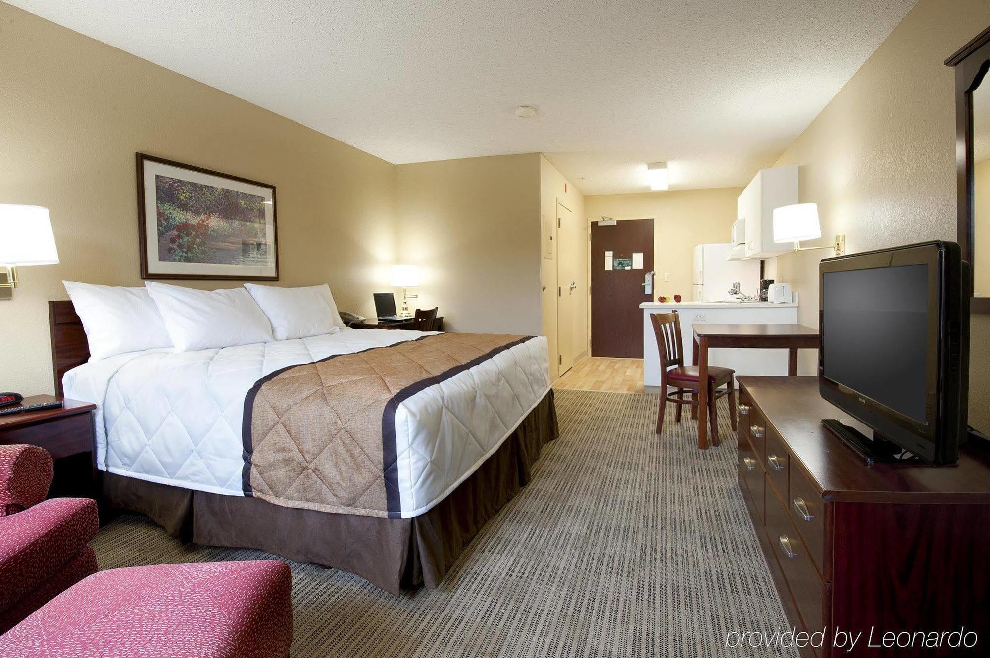 Extended America - Detroit - Novi - Orchard Hill Place 2*