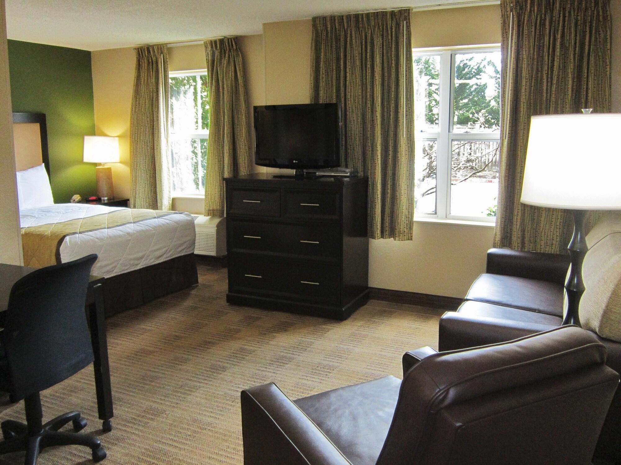 Extended America - Detroit - Novi - Orchard Hill Place Hotel Northville